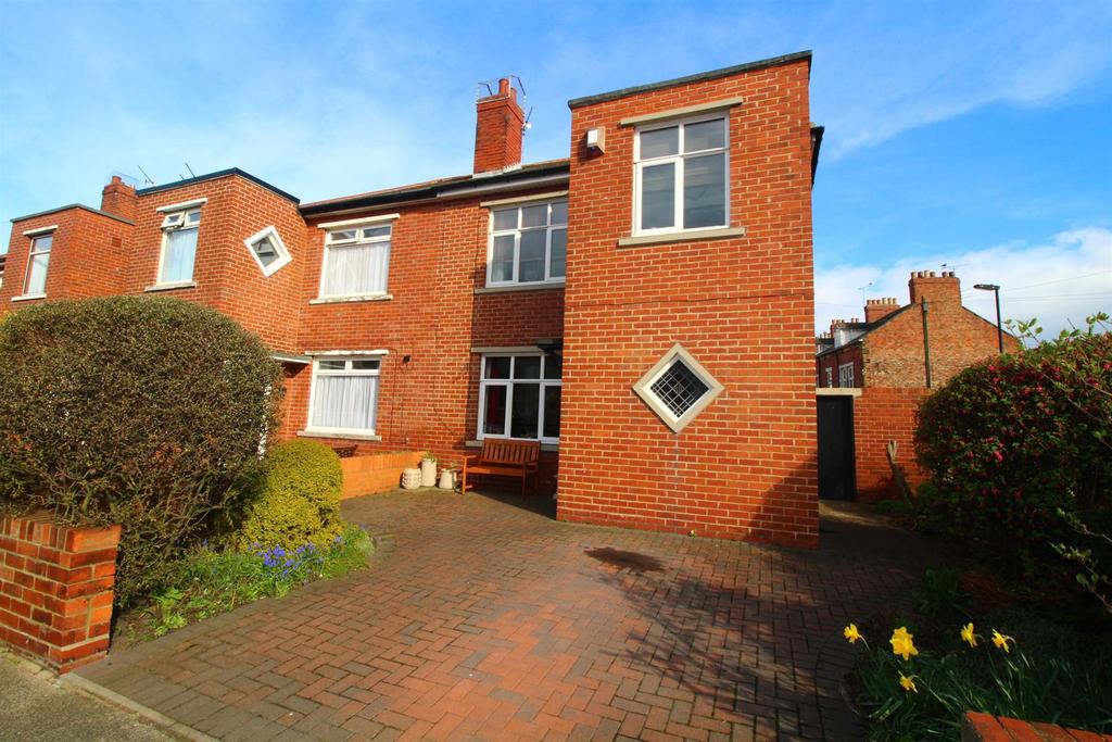 Hotspur Street, Tynemouth 3 bed semidetached house £340,000