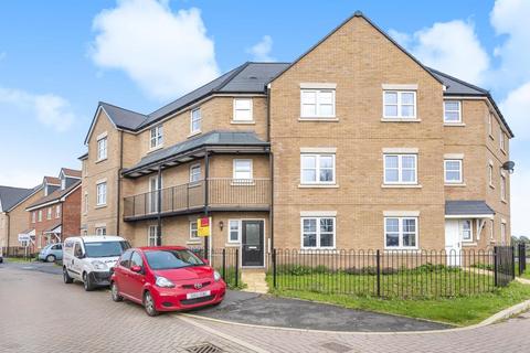 4 bedroom townhouse to rent, Barland Way,  Aylesbury,  HP18