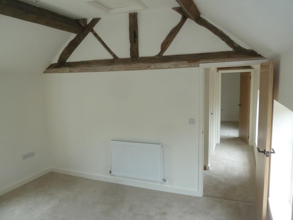 Bedroom diff angle