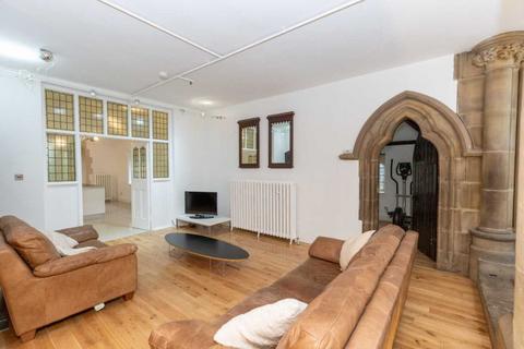 2 bedroom character property to rent, The Sanctuary, Old St. Marks Church