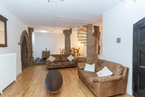 2 bedroom character property to rent, The Sanctuary, Old St. Marks Church