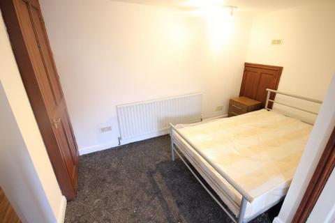 6 bedroom house share to rent, Room 1, Knowle Avenue, Burley, Leeds, LS4 2PQ