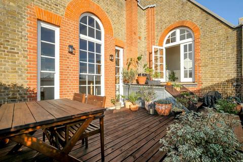 1 bedroom flat to rent, Northwold Road, Stoke Newington