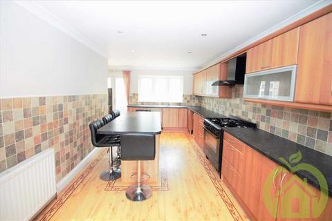 5 bedroom semi-detached house to rent, EMAIL ONLY TO REGISTER YOUR INTEREST, Romford