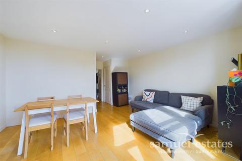 2 bedroom flat to rent, Streatham, London, SW16
