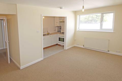 1 bedroom flat to rent, Main Road, Exminster