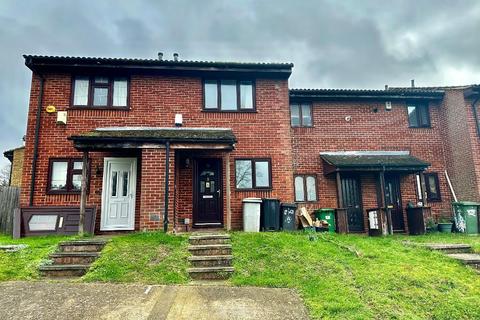 2 bedroom terraced house to rent, Sandpiper Way, St Pauls Cray, Orpington, BR5 3NS