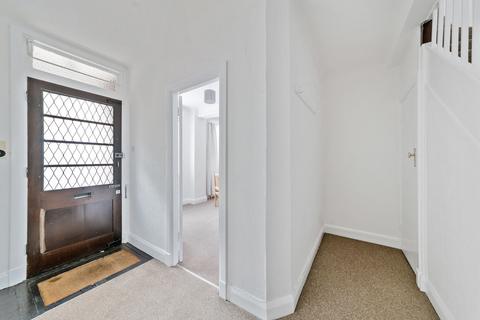 2 bedroom flat to rent, Du Cane Court Balham High Road Balham SW17 7JJ