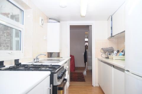3 bedroom terraced house to rent, Green Street, Oxford