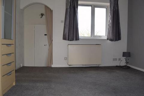 1 bedroom apartment to rent, Windy Bank Avenue, Lowton