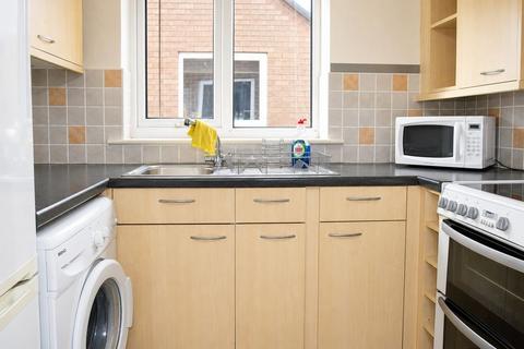 1 bedroom apartment to rent, Windy Bank Avenue, Lowton