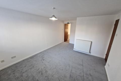 1 bedroom ground floor flat to rent, St Bedes Gardens, Cambridge CB1