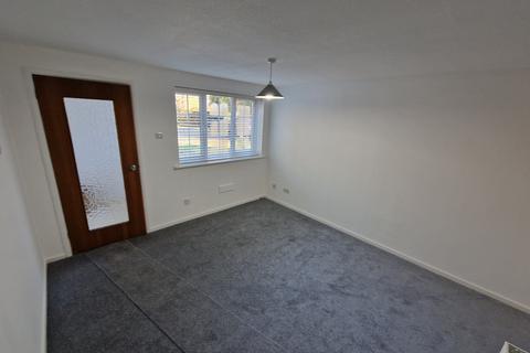 1 bedroom ground floor flat to rent, St Bedes Gardens, Cambridge CB1