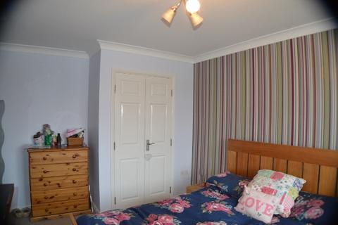 2 bedroom maisonette to rent, Prices Lane, Reigate RH2