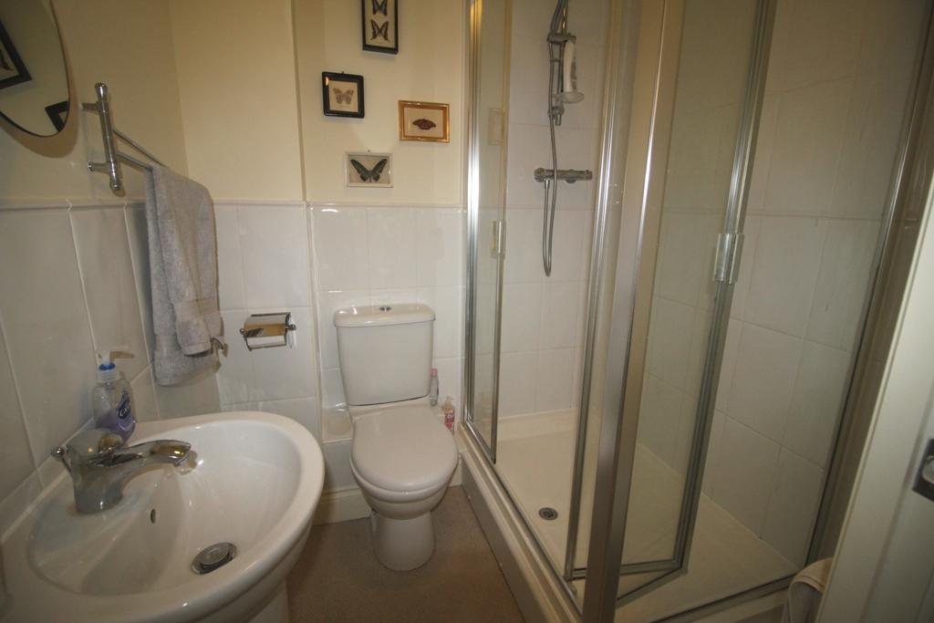 En suite shower / wc