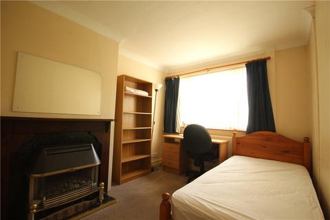 4 bedroom semi-detached house to rent, Broomfield, Guildford, Surrey, GU2