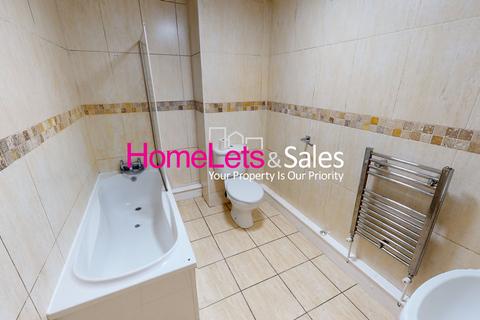 2 bedroom apartment to rent, Ruby House, Bradford BD1