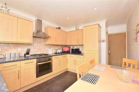 4 bedroom detached house for sale - Sea Approach, Warden Bay, Sheerness, Kent