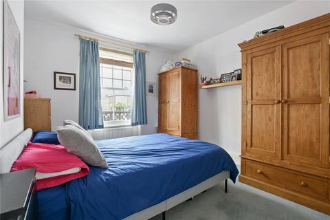 2 bedroom flat to rent, St Olafs Road, London