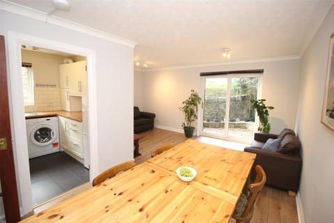 3 bedroom detached house to rent, Gilmerton Road, Edinburgh, Midlothian