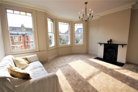 2 bedroom apartment to rent, Beech Road, Bounds Green, London, N11