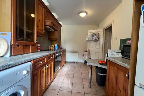 2 bedroom flat to rent, 145-147 Westgate Road, Newcastle Upon Tyne NE1