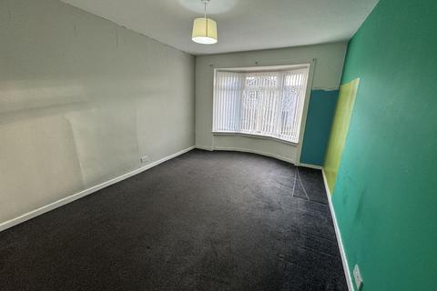 3 bedroom apartment to rent, Croftmont Ave, Croftfoot