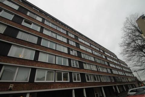 4 bedroom flat to rent - *STUDENT PROPERTY* High Kingsdown, Kingsdown, Bristol, BS2