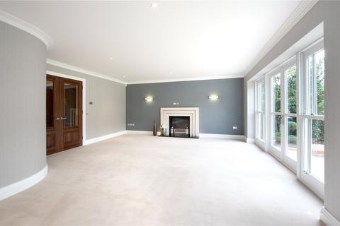 6 bedroom detached house to rent, Harewood Road, Chalfont St. Giles, Buckinghamshire, HP8