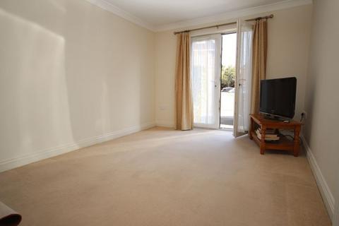 2 bedroom apartment to rent, Harvey Road, Pokesdown, Bournemouth