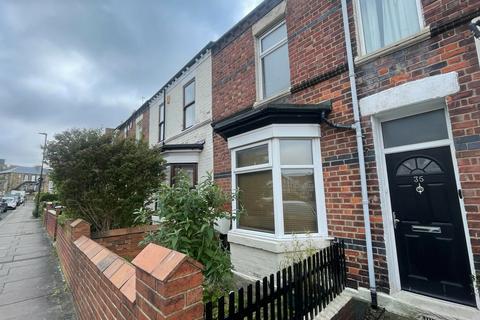 4 bedroom terraced house to rent, Belle Grove West, Newcastle Upon Tyne NE2