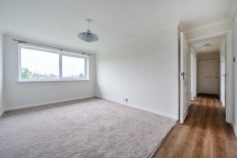 2 bedroom apartment to rent, Windsor Drive,  High Wycombe,  HP13