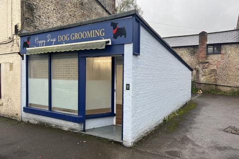 Retail property (high street) to rent, Silver Street, Warminster