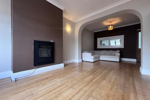 2 bedroom semi-detached house to rent, Castle Lane, Solihull, West Midlands, B92