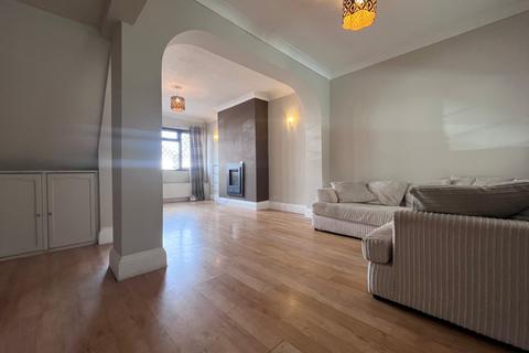 2 bedroom semi-detached house to rent, Castle Lane, Solihull, West Midlands, B92