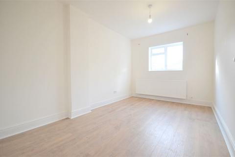 2 bedroom flat to rent, Horn Lane, Acton