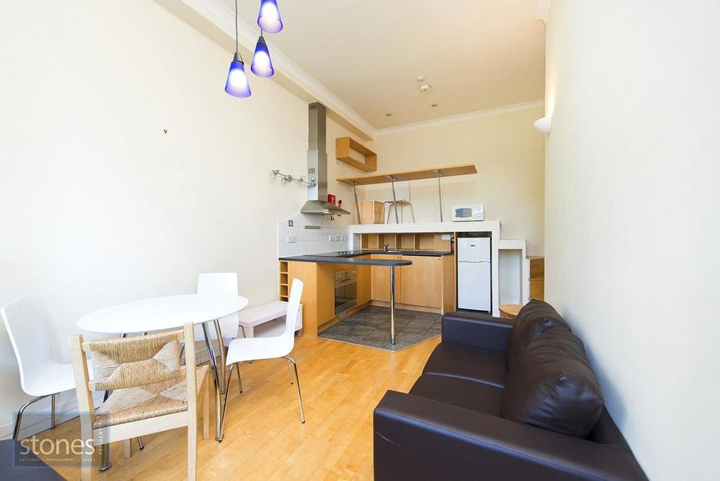Apartment in London - View 5