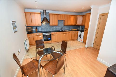2 bedroom flat to rent, Weldon Road, Broadheath, Altrincham, Greater Manchester, WA14
