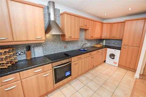 2 bedroom flat to rent, Weldon Road, Broadheath, Altrincham, Greater Manchester, WA14