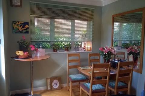 undefined, Tolworth Road, Surbiton