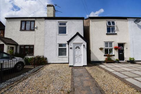 2 bedroom semi-detached house to rent, Stone Cross Lane North, Lowton