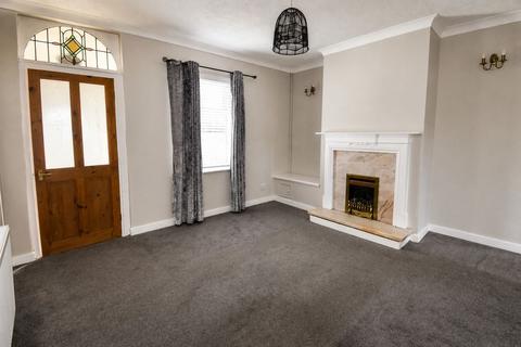 2 bedroom semi-detached house to rent, Stone Cross Lane North, Lowton