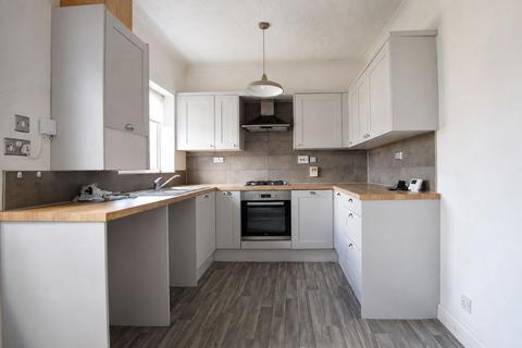 2 bedroom semi-detached house to rent, Stone Cross Lane North, Lowton