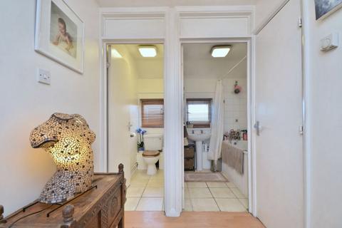 undefined, Essex Court, Station Road, Barnes, SW13
