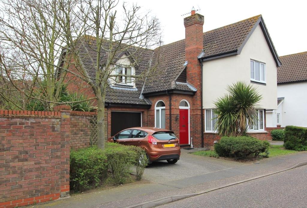 Dolby Rise, Chelmer Village, Chelmsford 4 bed detached house for sale