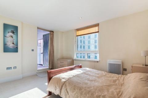 2 bedroom apartment to rent, St George Wharf, London, SW8