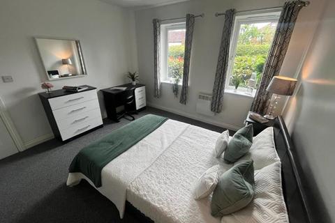 2 bedroom flat to rent, 28 Old Oak Drive, Leeds LS16