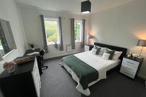 2 bedroom flat to rent, 28 Old Oak Drive, Leeds LS16