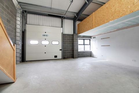 Warehouse to rent, Colmworth Business Park, St. Neots PE19