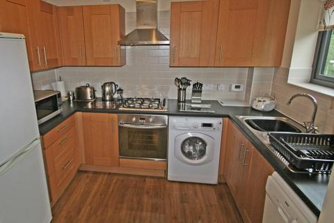 2 bedroom apartment to rent, Nursery Close, Botley